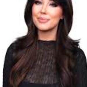 CSC - Chelsea Smith Wig 
Melrose Brunette